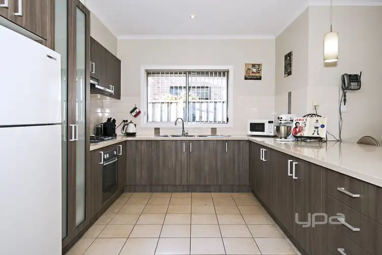 Fifth view of Homely house listing, 18 Birrali Way, South Morang VIC 3752