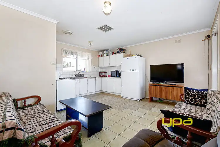 Fifth view of Homely house listing, 8 Norwich Crescent, Campbellfield VIC 3061