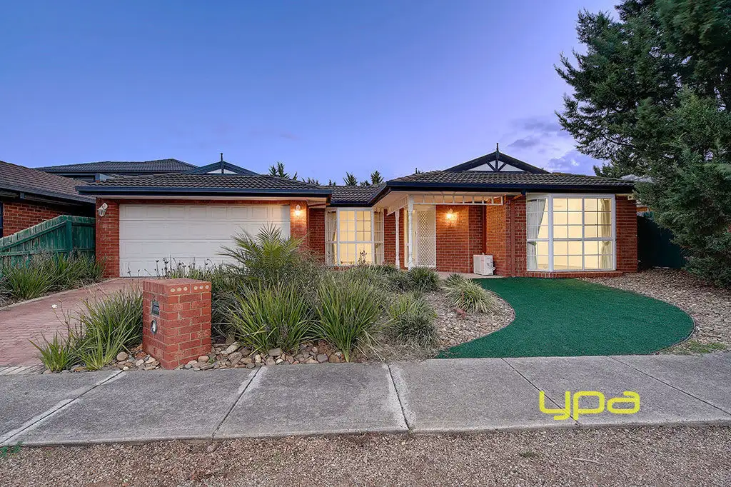 Main view of Homely house listing, 8 Penshurst Court, Hillside VIC 3037