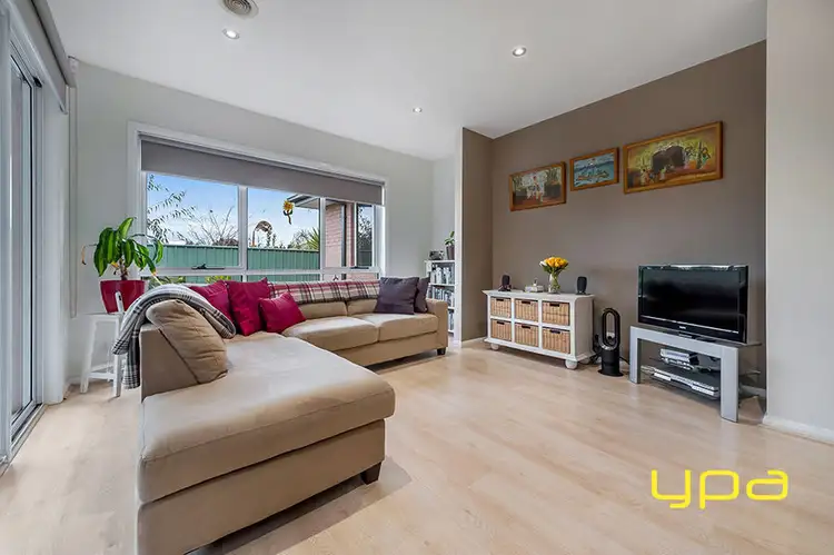 Fifth view of Homely house listing, 3 Coventry Lane, Craigieburn VIC 3064