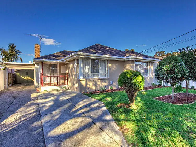 8 Stevens Road, St Albans VIC 3021