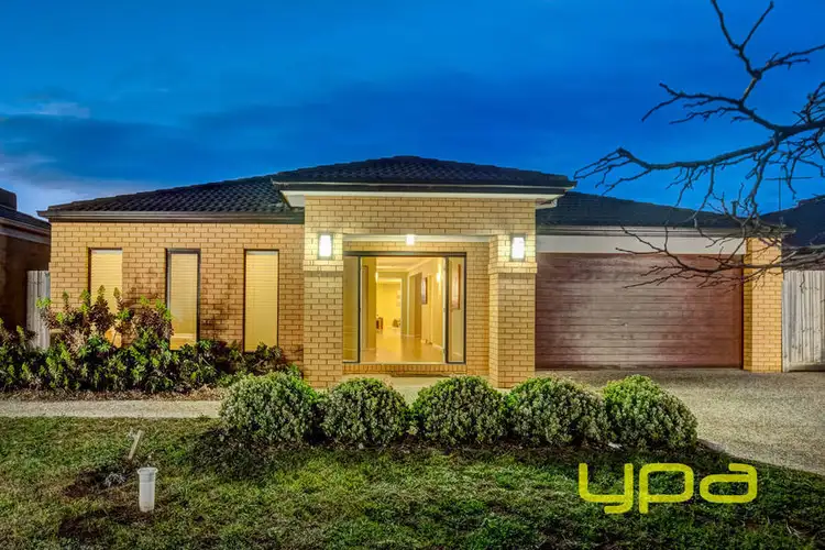 15 Paul Harris Drive, Melton West VIC 3337