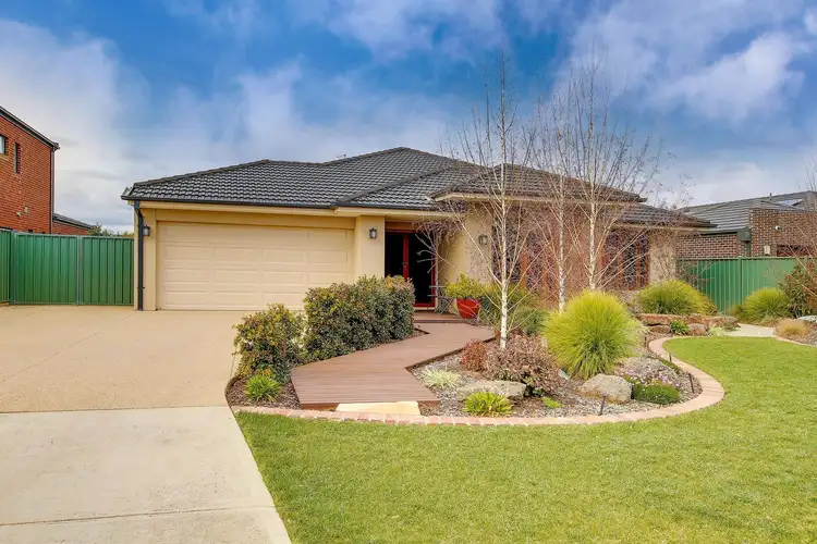24 Traminer Row, Werribee VIC 3030