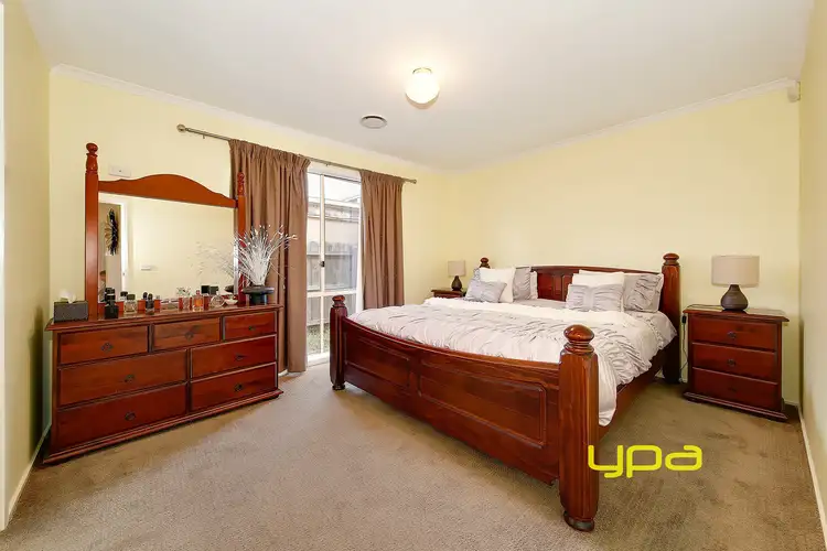 Seventh view of Homely house listing, 30 Simmonds Place, Roxburgh Park VIC 3064