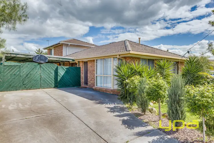 4 Whimbrel Court, Werribee VIC 3030