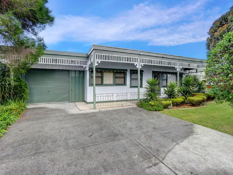 27 Broadway, Rosebud West VIC 3940