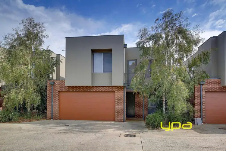 2/2A Queens Court, Werribee VIC 3030