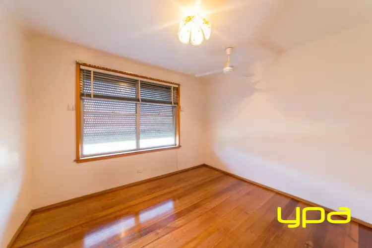 Fifth view of Homely house listing, 53 Lorraine Crescent, Jacana VIC 3047