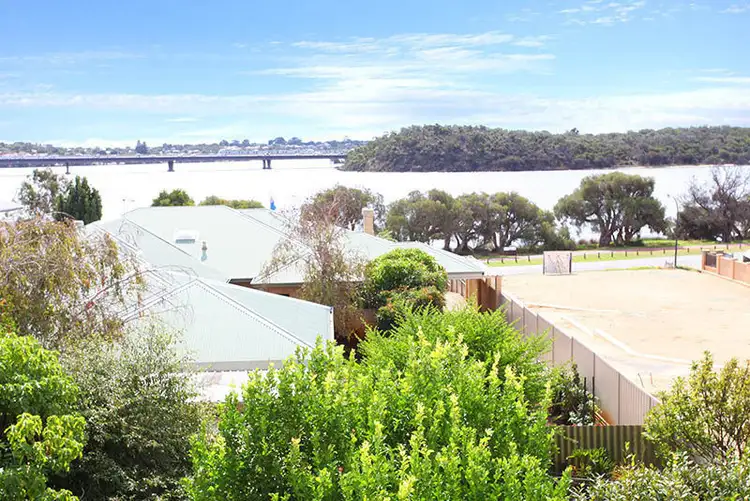 12 Rossmoyne Drive, Rossmoyne WA 6148