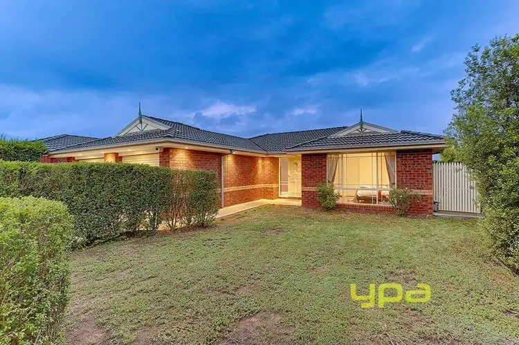 Second view of Homely house listing, 7 Champagne Way, Hillside VIC 3037