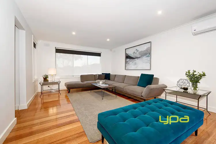 Second view of Homely house listing, 6 Avondale Court, Gladstone Park VIC 3043