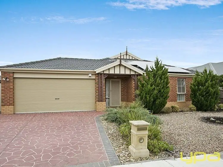 Main view of Homely house listing, 33 Higgs Circuit, Sunbury VIC 3429