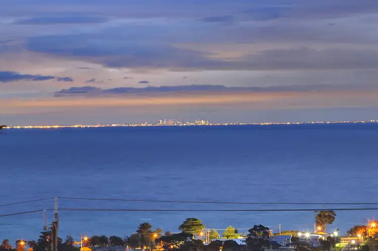 8 Maud Road, Dromana VIC 3936