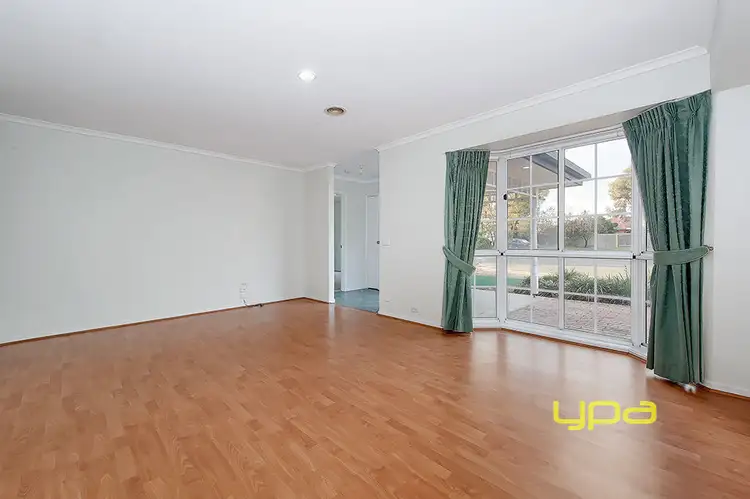 Second view of Homely house listing, 8 Penshurst Court, Hillside VIC 3037
