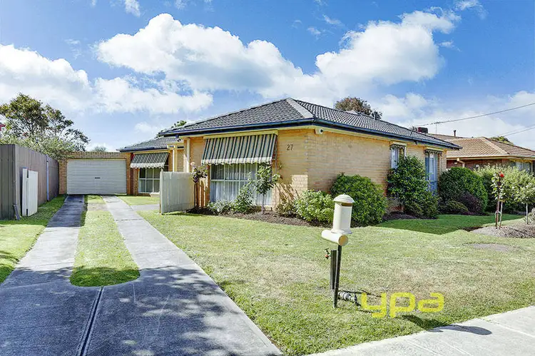 27 Katrina Drive, Gladstone Park VIC 3043