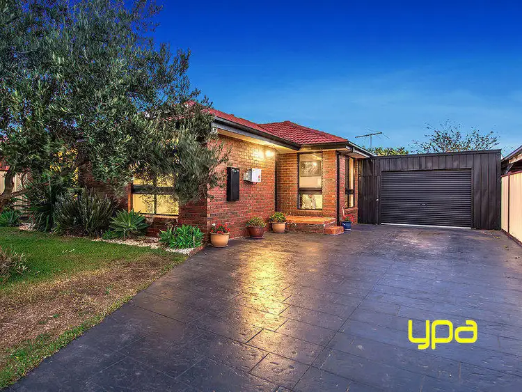 77 Grevillea Road, Kings Park VIC 3021