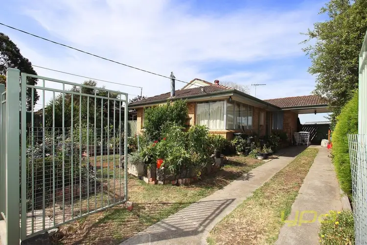 3 Milton Place, Gladstone Park VIC 3043