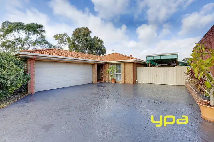 1 Kellybrook Close, Delahey VIC 3037