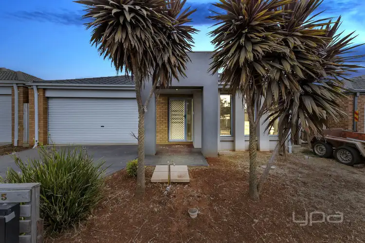 35 Colonus Street, Kurunjang VIC 3337