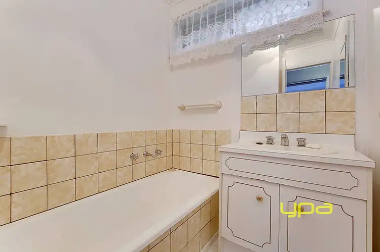 Seventh view of Homely house listing, 27 Hastings Crescent, Broadmeadows VIC 3047