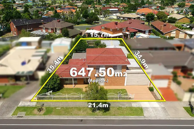 Second view of Homely house listing, 121 Bridgewater Road, Craigieburn VIC 3064