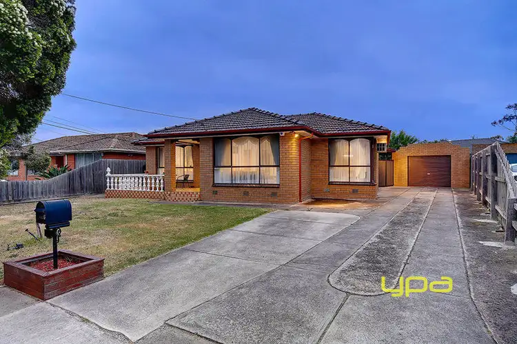 6 Ashwood Close, Gladstone Park VIC 3043