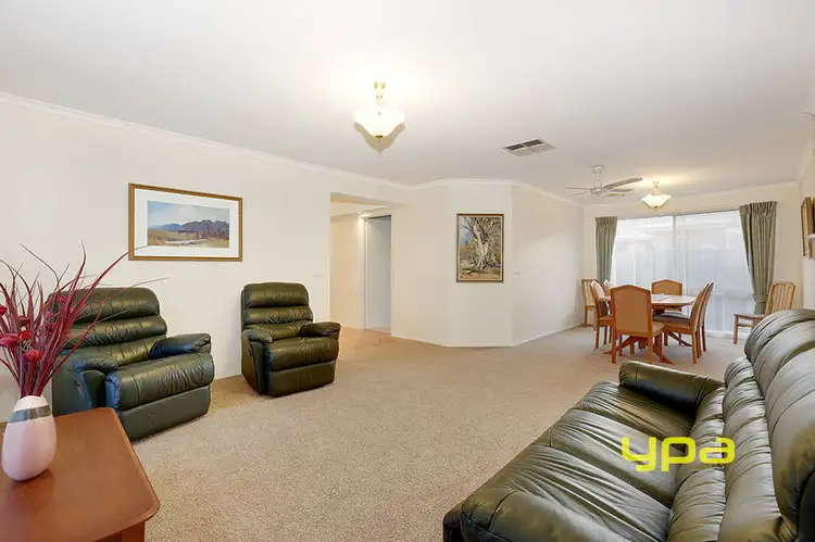Seventh view of Homely house listing, 20 Saronvale Crescent, Hillside VIC 3037