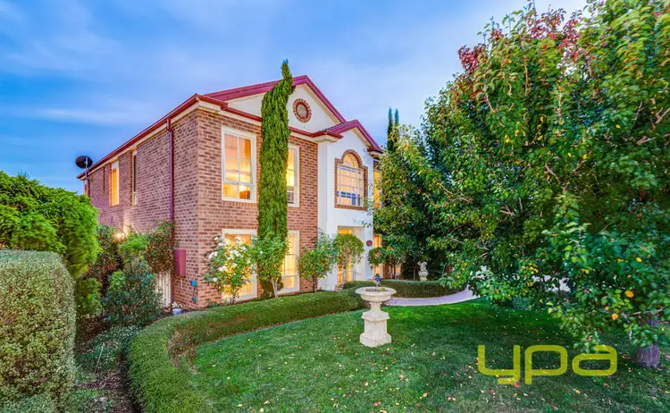 10 Jinda Place, Melton West VIC 3337