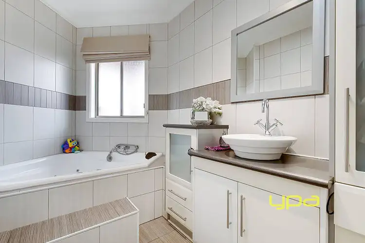 Seventh view of Homely unit listing, 2/22 Gobur Court, Meadow Heights VIC 3048