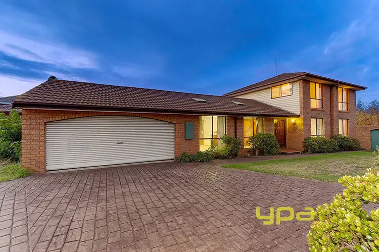 24 Pindari Avenue, Taylors Lakes VIC 3038