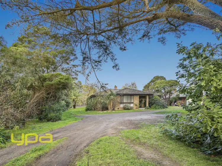 12 Waterfalls Road, Mount Macedon VIC 3441