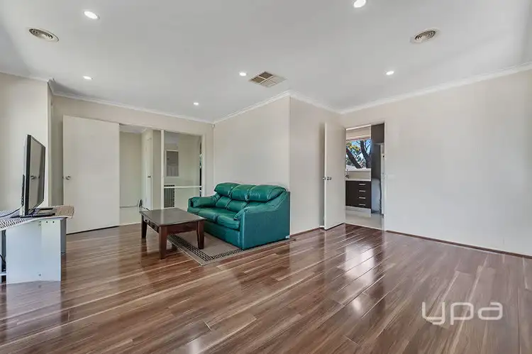 Sixth view of Homely house listing, 1 Bee Court, Craigieburn VIC 3064
