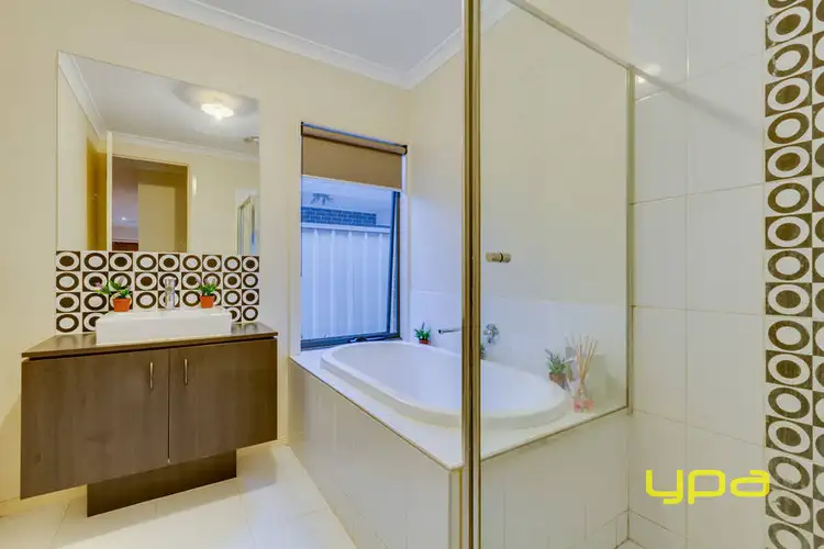 Fifth view of Homely house listing, 6 Higgins Way, Truganina VIC 3029