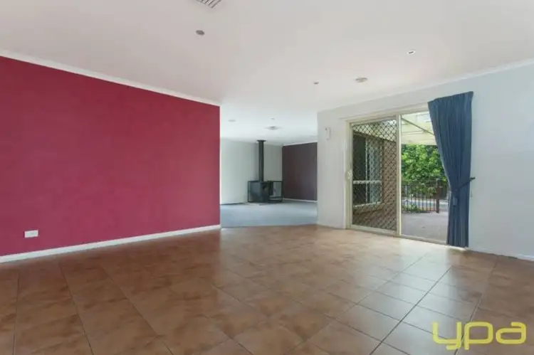 Fifth view of Homely house listing, 4 O'Neill Place, Sunbury VIC 3429
