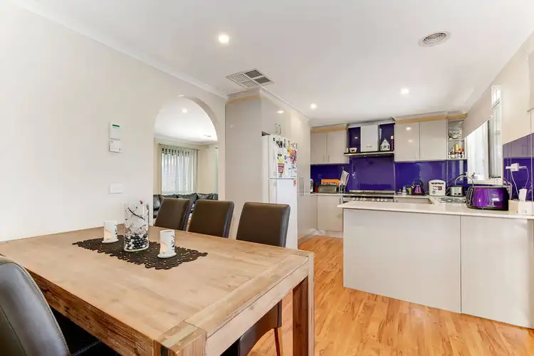 Fifth view of Homely house listing, 7 Parton Place, Craigieburn VIC 3064