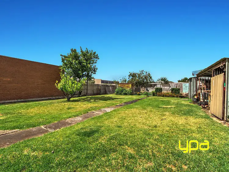 Sixth view of Homely house listing, 15 Fox Street, St Albans VIC 3021
