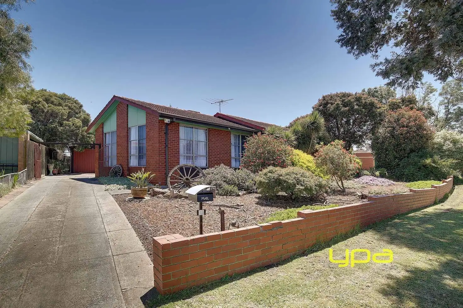 Main view of Homely house listing, 6 Lorraine Crescent, Jacana VIC 3047