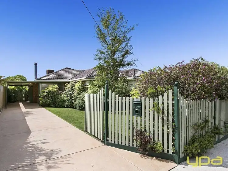 318 Elizabeth Dr, Sunbury VIC 3429