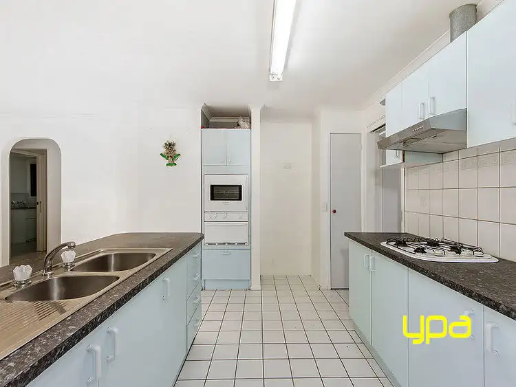 Fourth view of Homely house listing, 33 Moonstone Circuit, St Albans VIC 3021