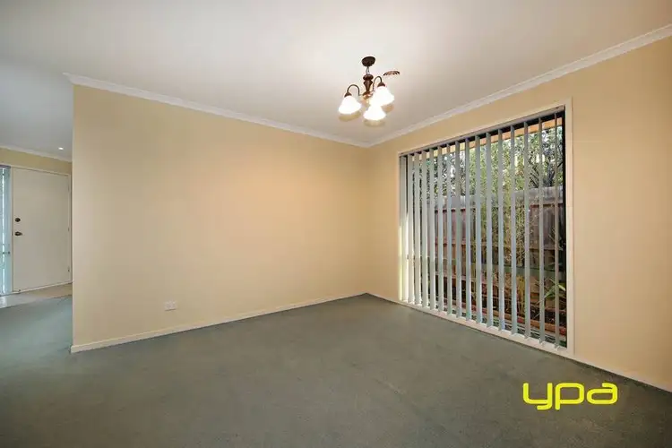 Sixth view of Homely house listing, 7 Silvana Way, Hillside VIC 3037