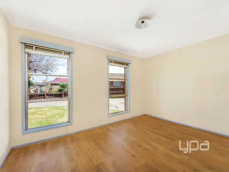 Sixth view of Homely house listing, 8 Yarram Court, Kings Park VIC 3021