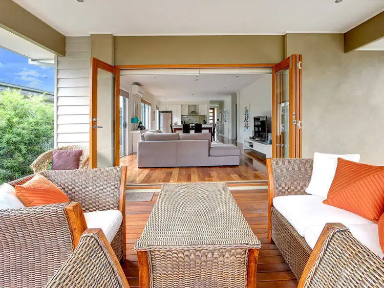 6 Mainsail Place, Safety Beach VIC 3936