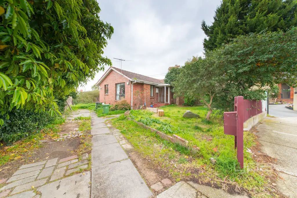 Main view of Homely house listing, 1 Biltris Court, Jacana VIC 3047