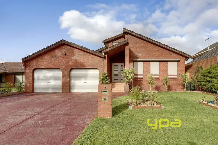 7 Bernborough Court, Keilor Downs VIC 3038