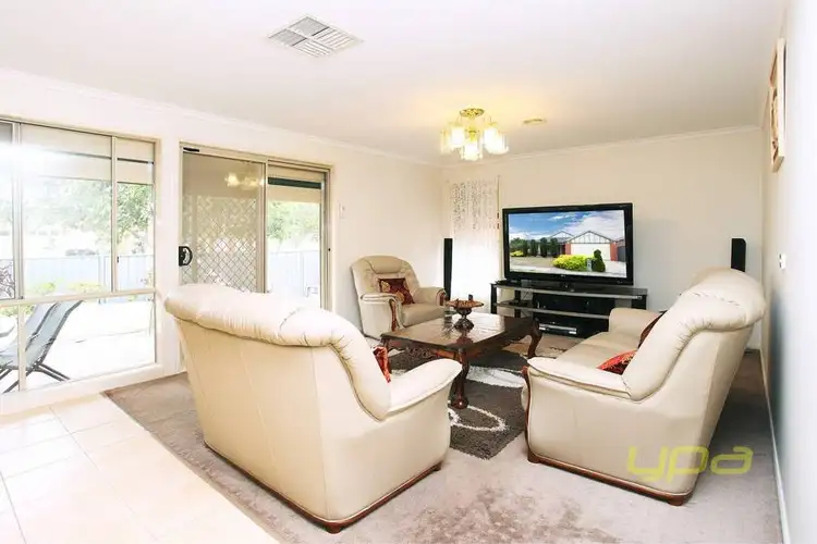 Fifth view of Homely house listing, 1 Cooinda Close, Burnside VIC 3023