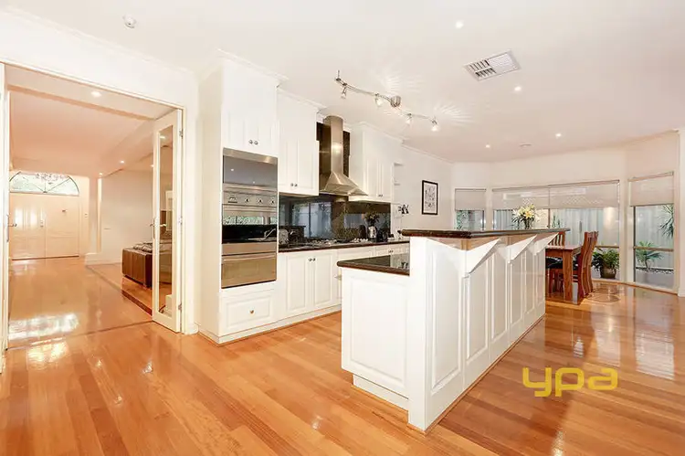 Fifth view of Homely house listing, 17 James Court, Hillside VIC 3037