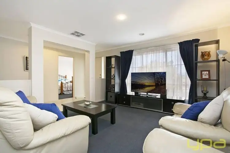 Second view of Homely house listing, 6 Agar Place, Sunbury VIC 3429
