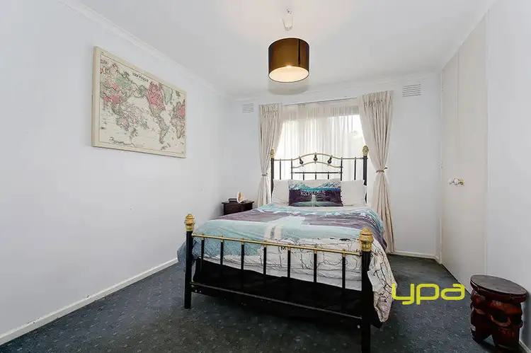 Sixth view of Homely house listing, 8-10 Farley Court, Gladstone Park VIC 3043