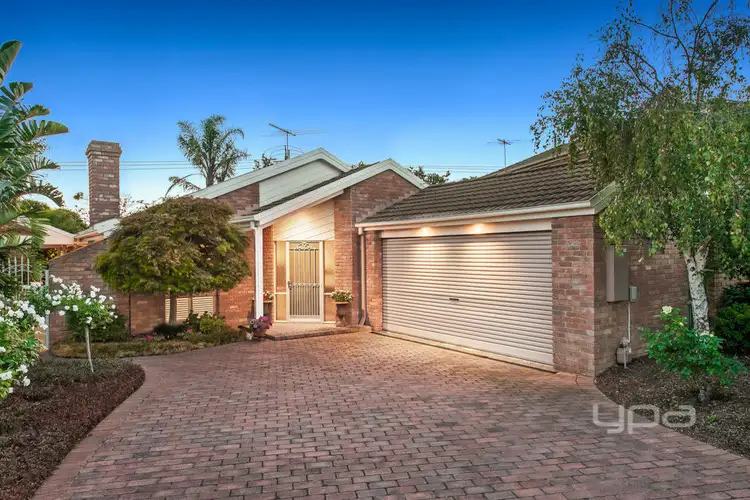 16 Columbia Close, Tullamarine VIC 3043