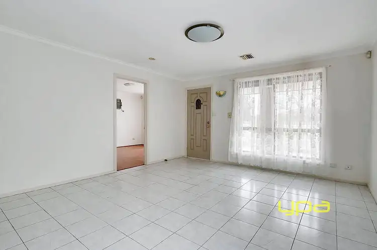 Fifth view of Homely house listing, 8 Magnolia Street, St Albans VIC 3021